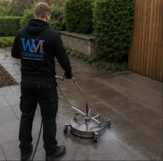Terrasreiniging met professionele vlakreiniger